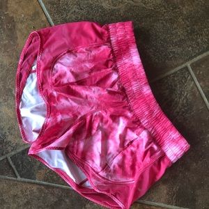 Lulu lemon running shorts